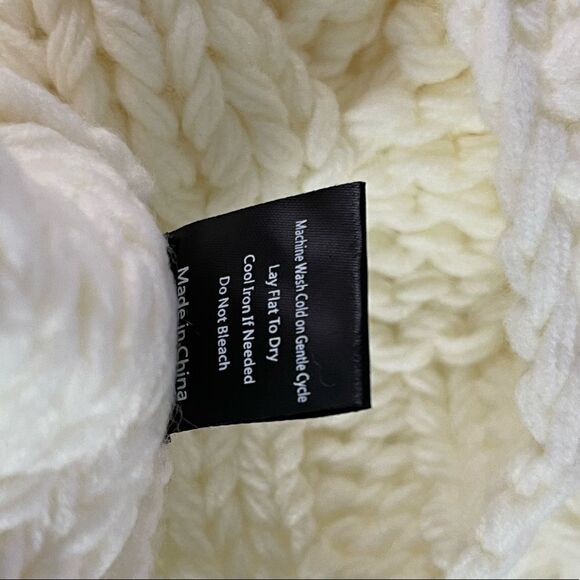 cream Turtle Neck Cable Knit Sweater - Picture 15 of 16